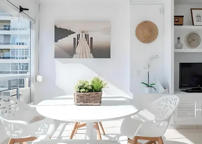 Precioso Reformado Con Vistas Directas Al Mar