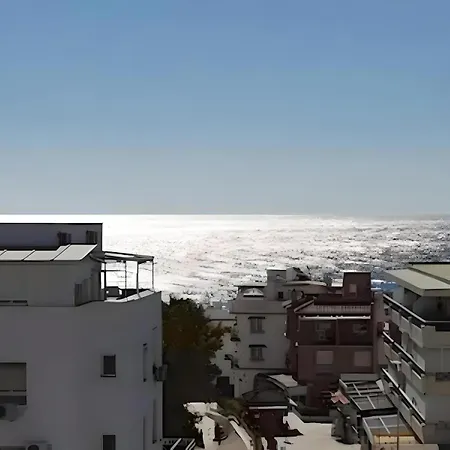 Precioso Reformado Con Vistas Directas Al Mar Torremolinos
