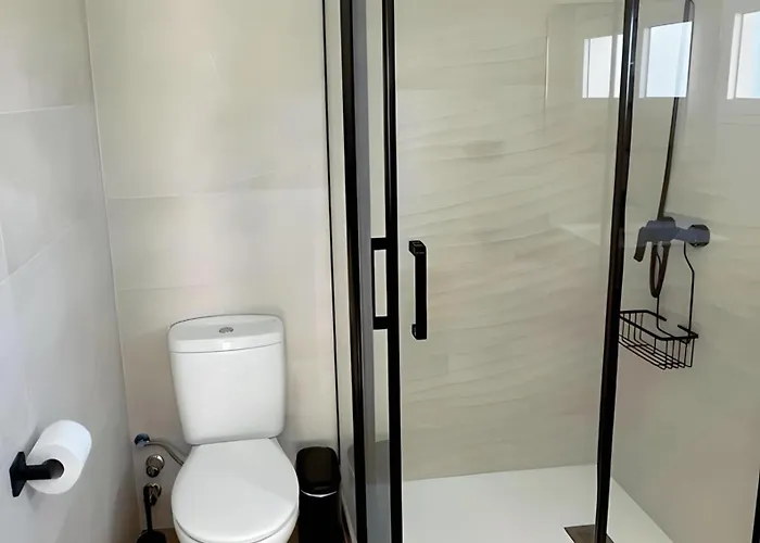 Precioso Reformado Con Vistas Directas Al Mar *