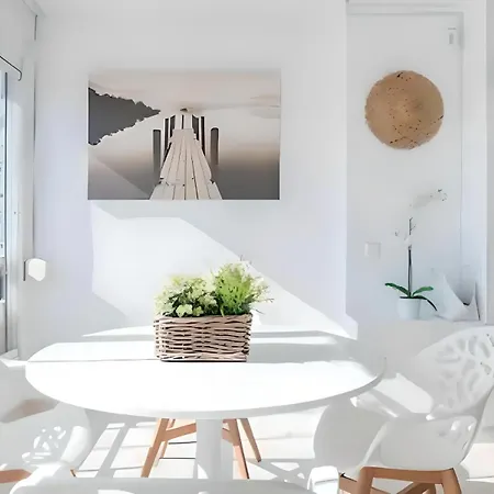 Precioso Reformado Con Vistas Directas Al Mar