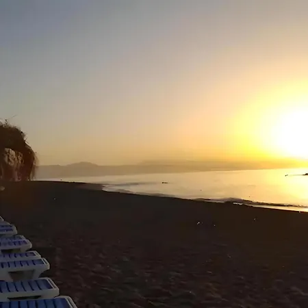 Precioso Reformado Con Vistas Directas Al Mar Τορρεμολίνος